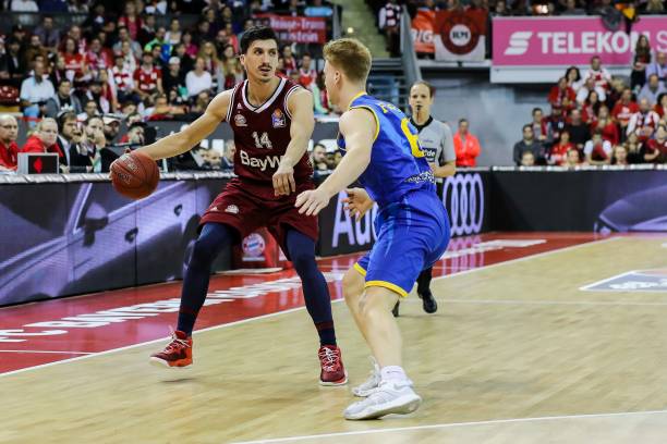 利用草丛埋 利用草丛埋